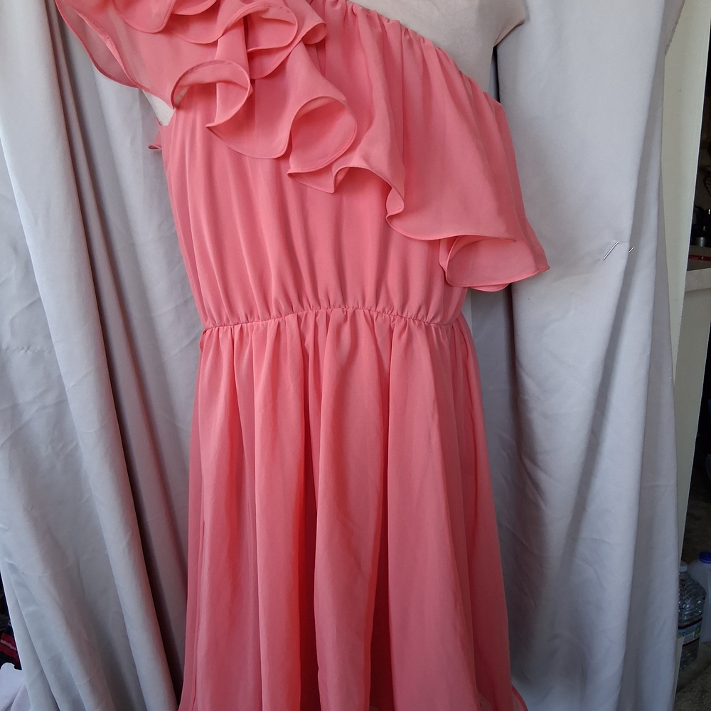 Pearl Coral One-Shoulder Ruffle Dress